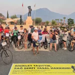Bisikletlilerden sessiz protesto